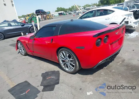 2005 Chevrolet Corvette z USA, uszkodzony, nr VIN 1G1YY24U355135884